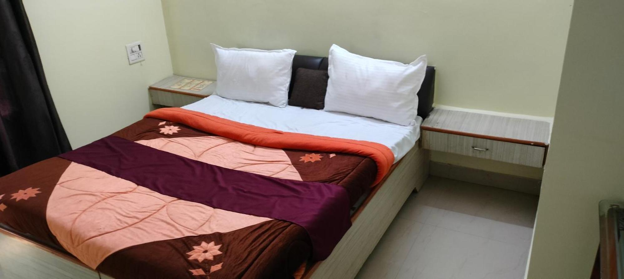 Hotel Shaurya Haridvár Kültér fotó