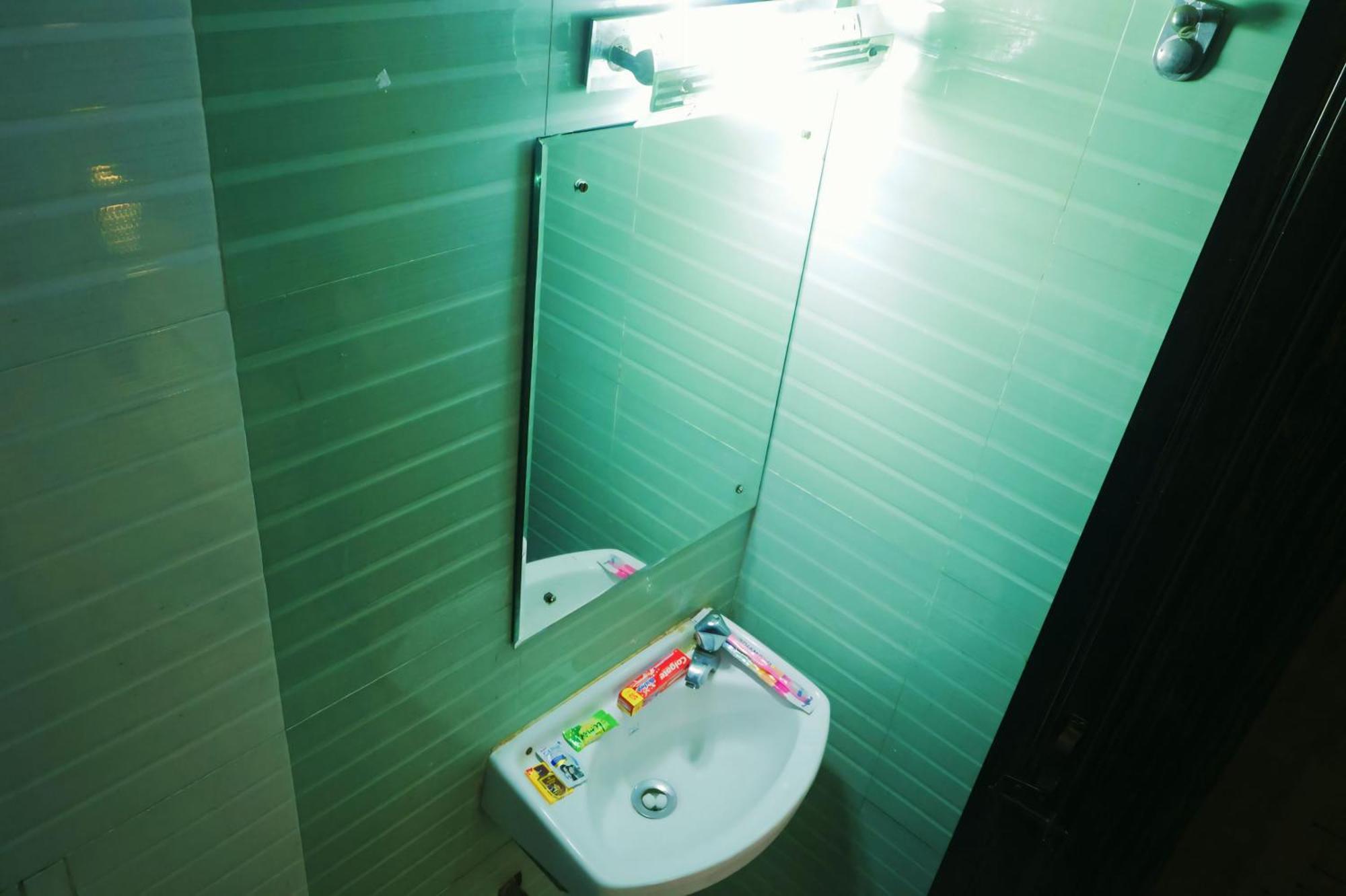 Hotel Shaurya Haridvár Kültér fotó
